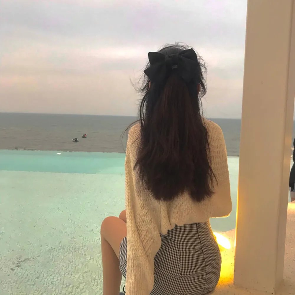 彩凤云裳